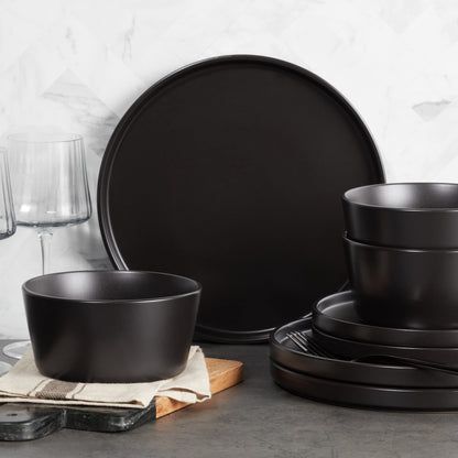 Stone Lain Celina Stoneware 16 Piece Dinnerware Set, Plates and Bowls, Black Matte Dish, Service for 4 – Minimalist Round Style, Microwave & Dishwasher Safe